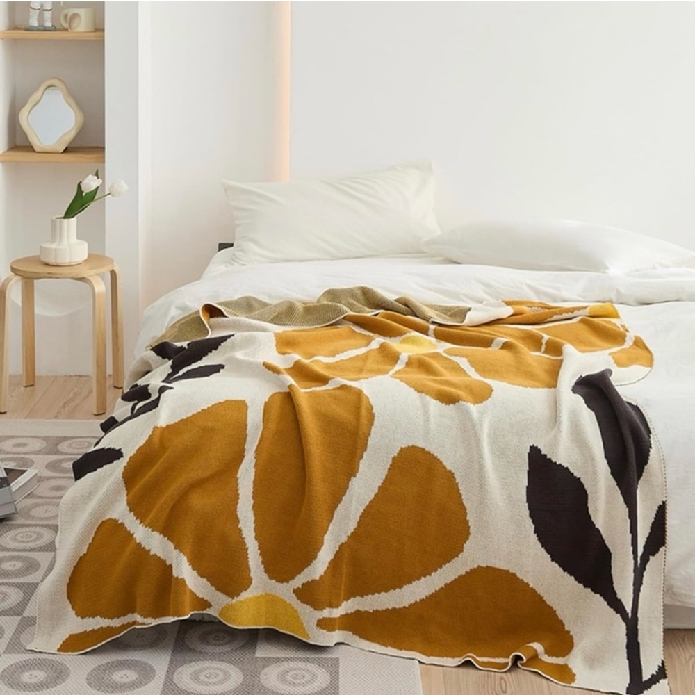 NEW Boho Floral Reversible Throw Blanket Bedspread Quilt 50" x 65"